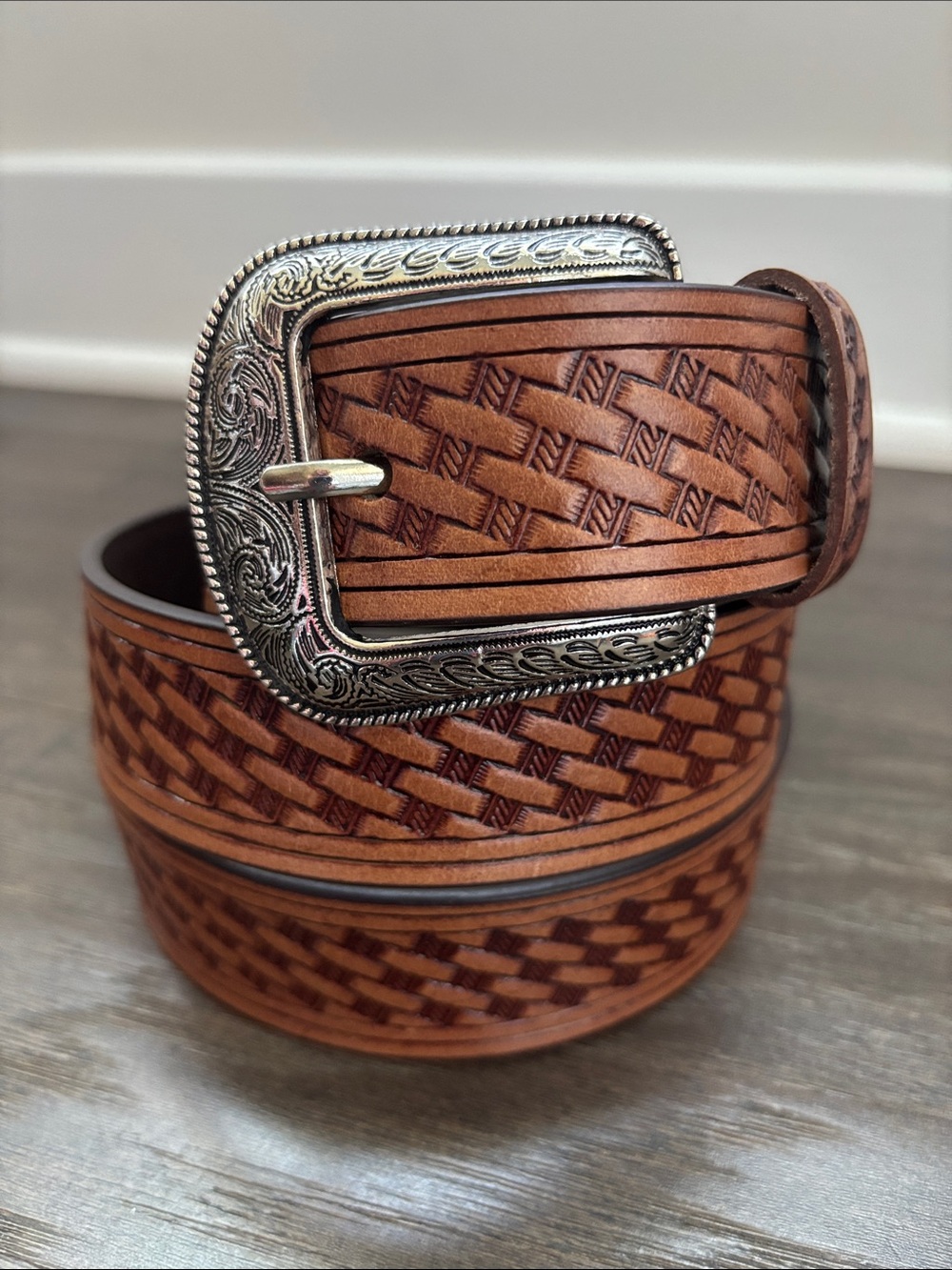 Montauk Genuine Leather,basket weave,filagree Silvertone buckle